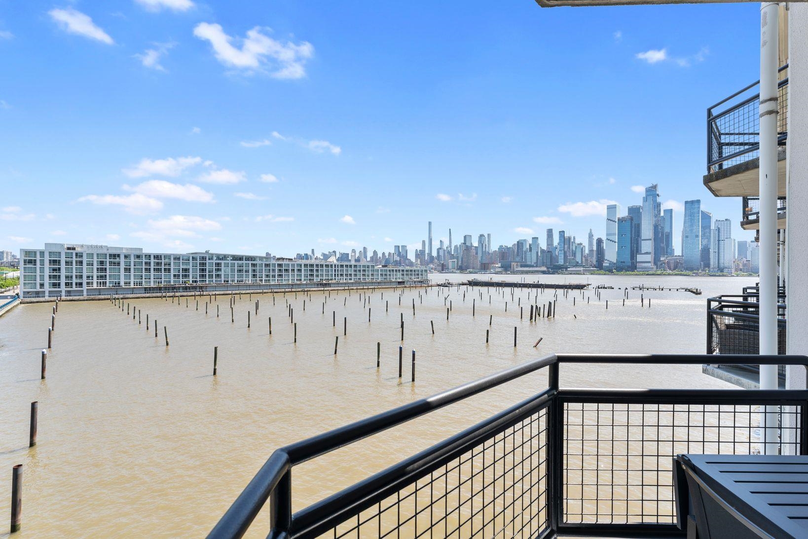 600 Harbor Blvd #903, Weehawken, New Jersey image 33