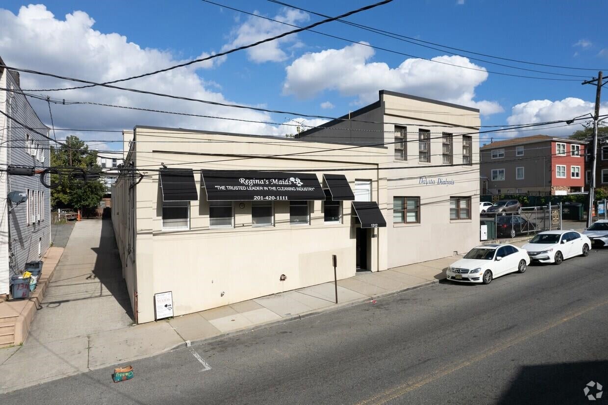 1310 5Th St,Unit 1ST, North Bergen, NJ 07047