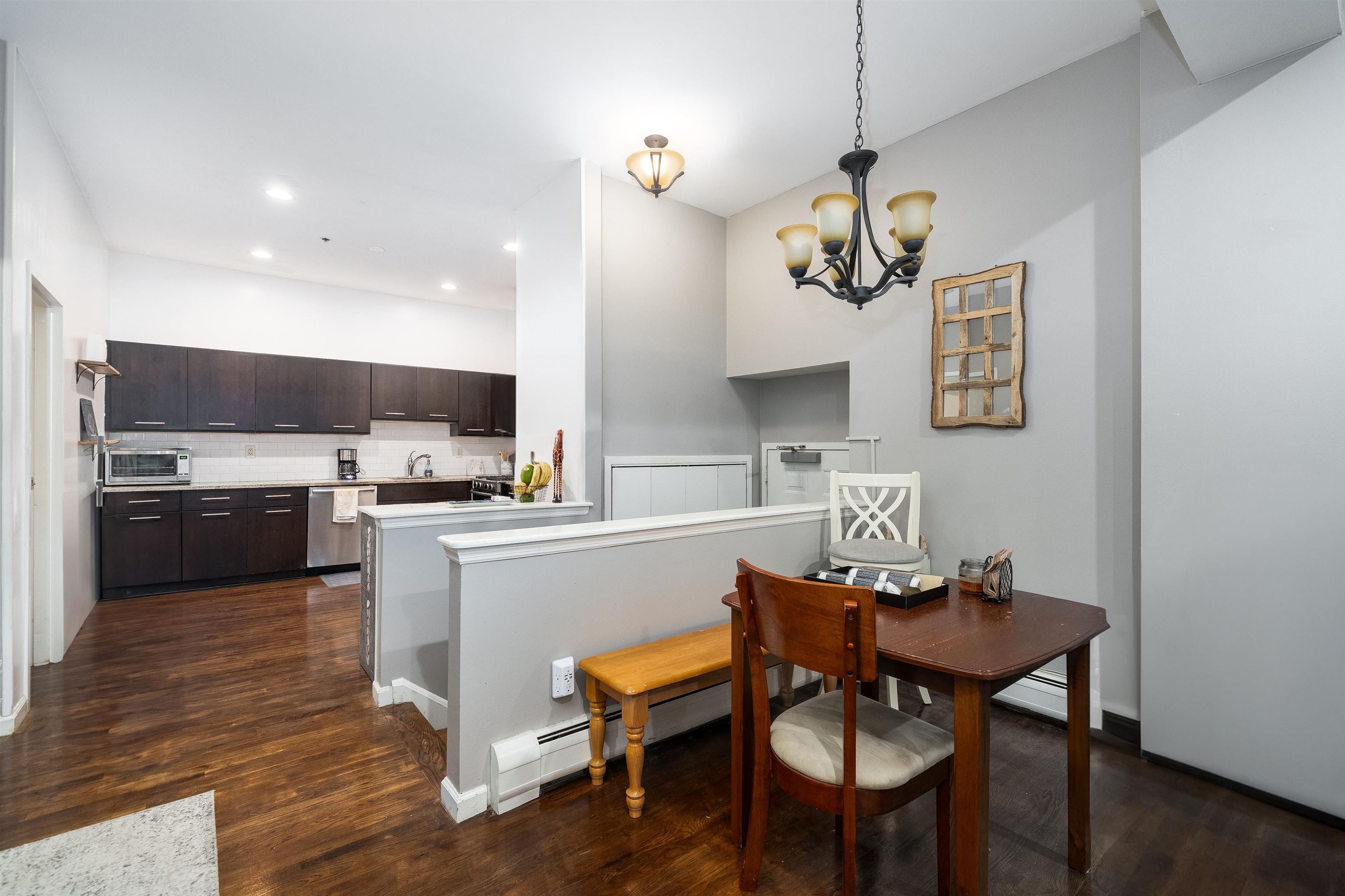 501 ADAMS ST 1D
