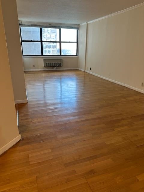 7002 Blvd East #6A, Guttenberg, New Jersey image 10