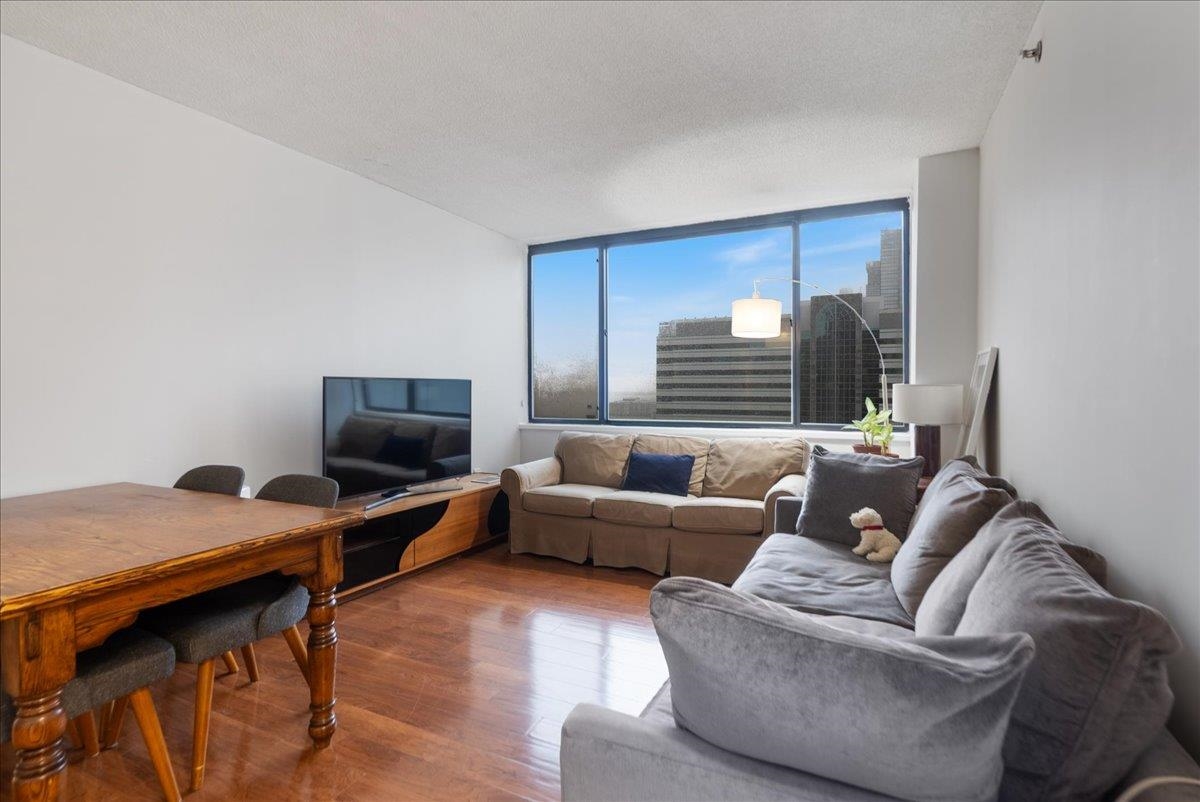 45 RIVER DR SOUTH 1705