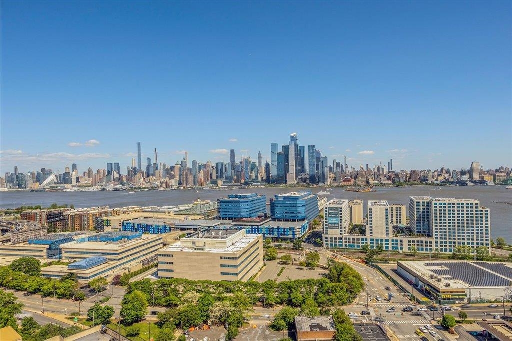 380 Mountain Rd #808, Union City, New Jersey image 4