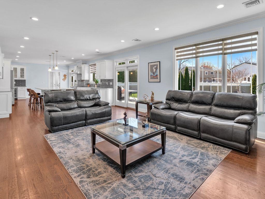 183 Oak Ave, River Edge, New Jersey image 8