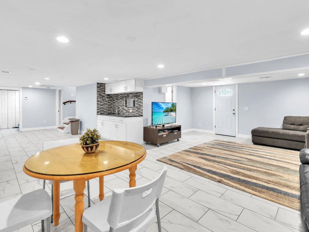 183 Oak Ave, River Edge, New Jersey image 35