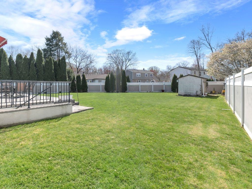183 Oak Ave, River Edge, New Jersey image 46