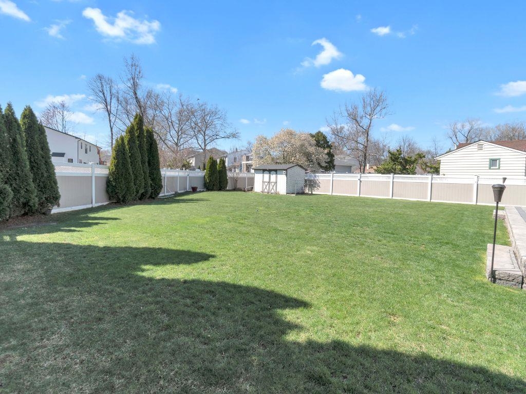 183 Oak Ave, River Edge, New Jersey image 43