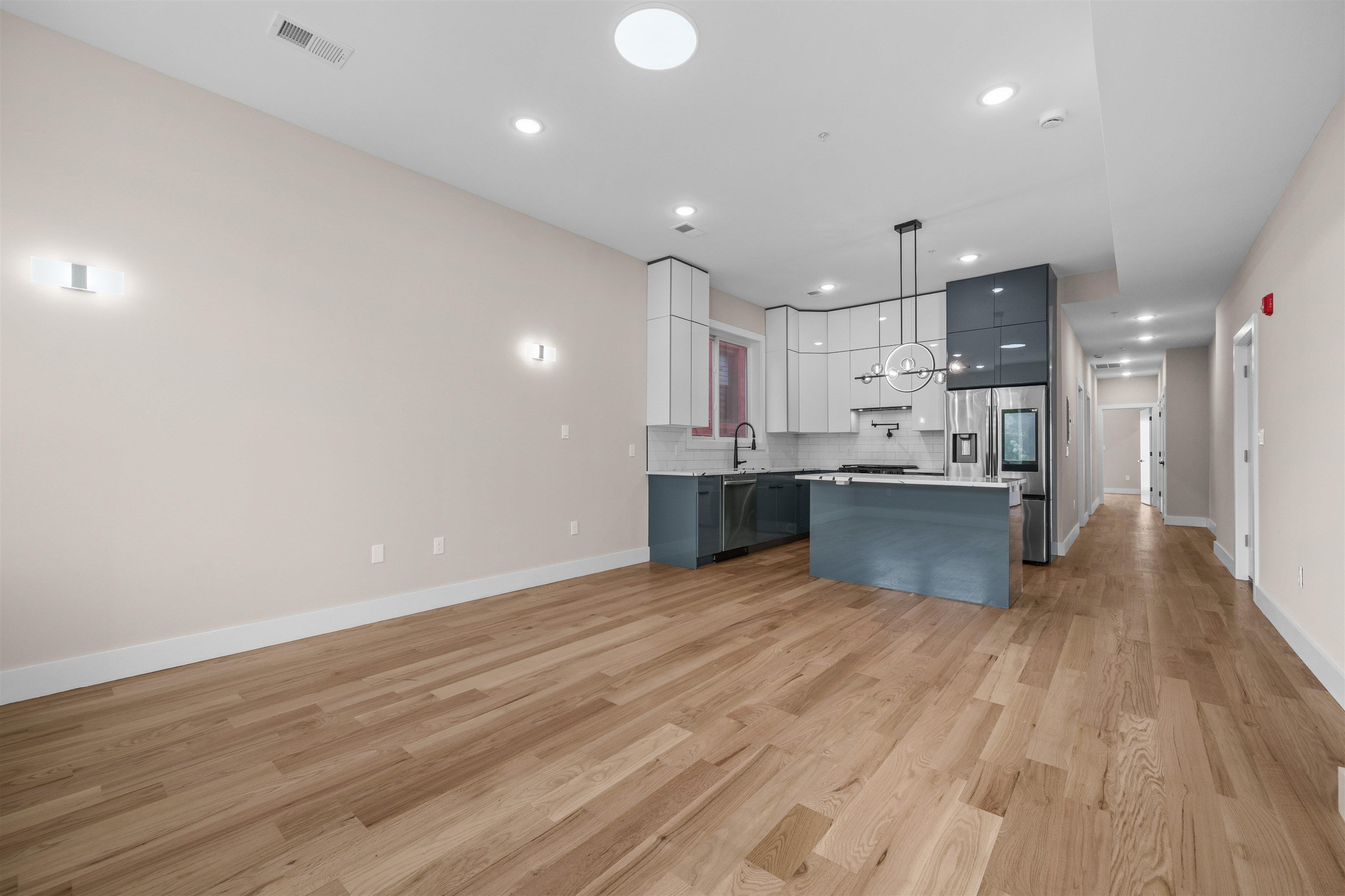 94 SOUTH ST 2