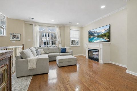 273 ROSLYN CT 273 West New York NJ 07093