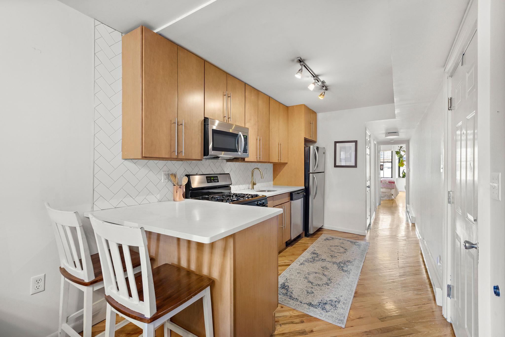 118 Clinton St #7, Hoboken, New Jersey image 4