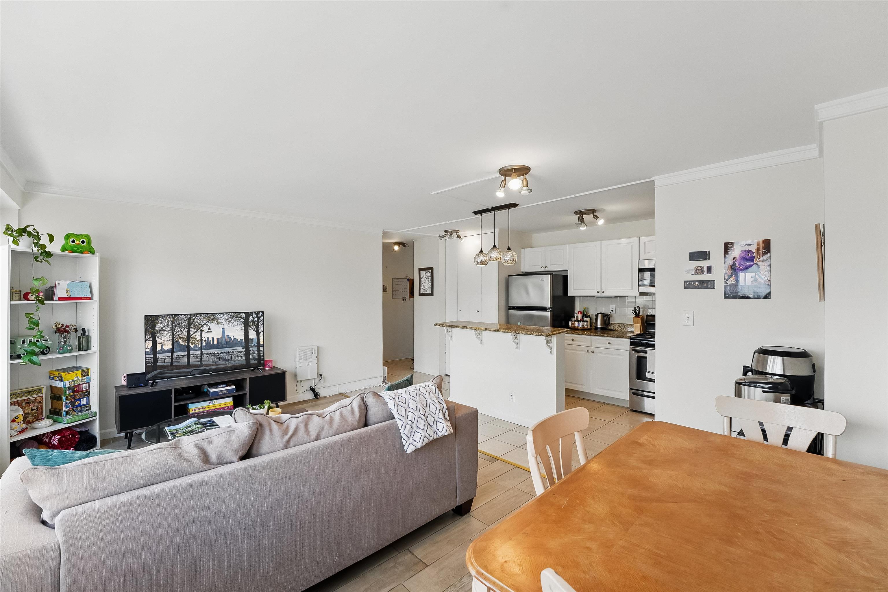 135 Montgomery St #20H, Jersey City, New Jersey image 10