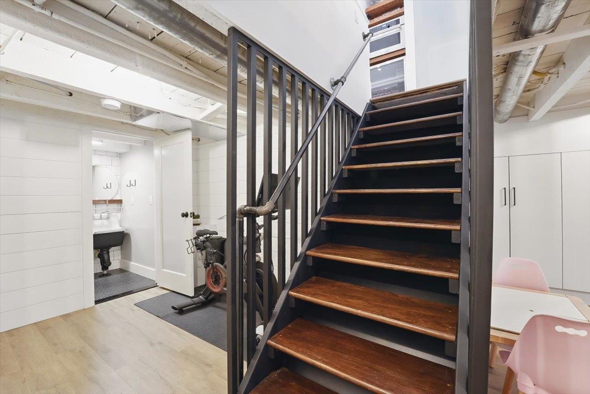 207 7th St, Hoboken, New Jersey image 41