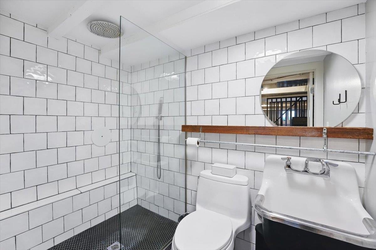 207 7th St, Hoboken, New Jersey image 46