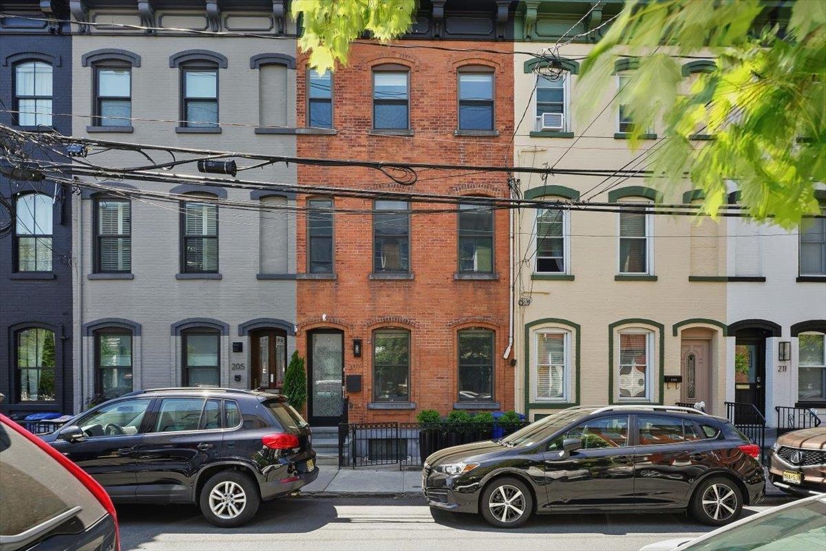 207 7th St, Hoboken, New Jersey image 47
