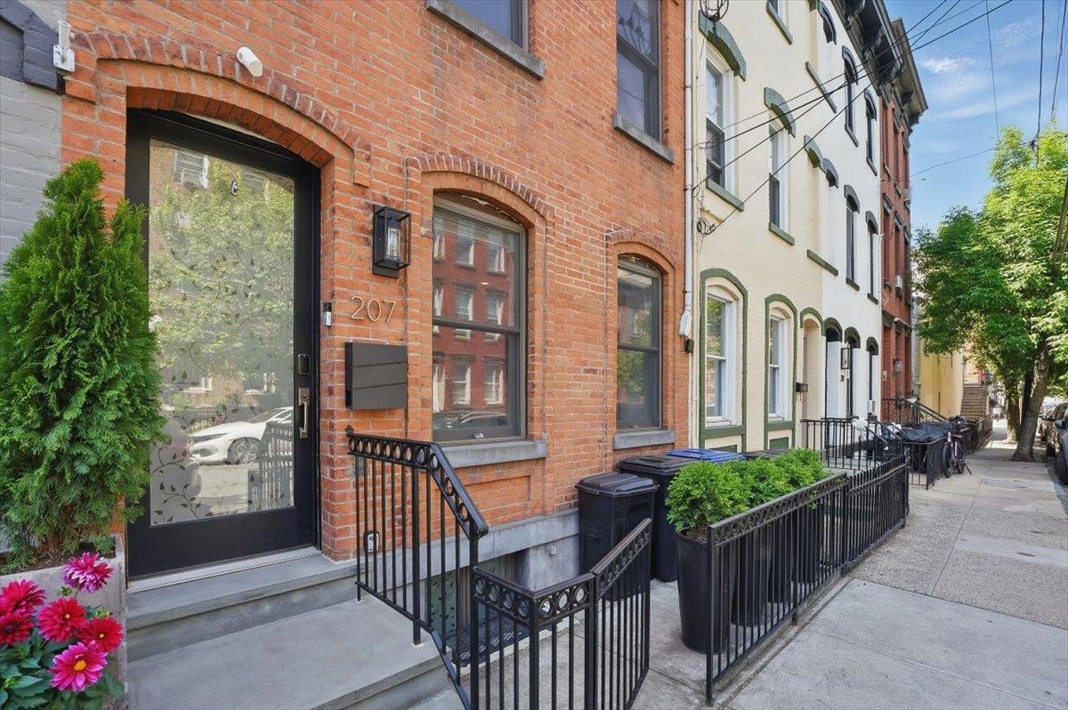 207 7th St, Hoboken, New Jersey image 48
