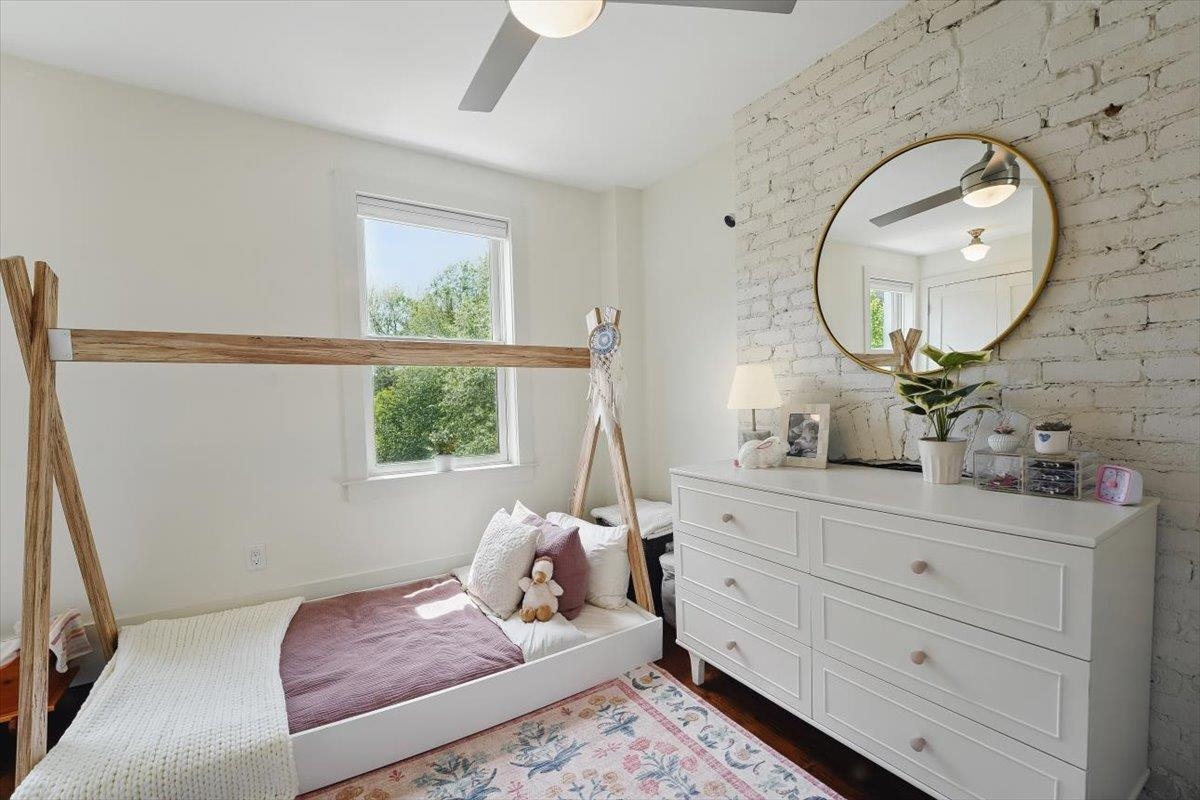 207 7th St, Hoboken, New Jersey image 38