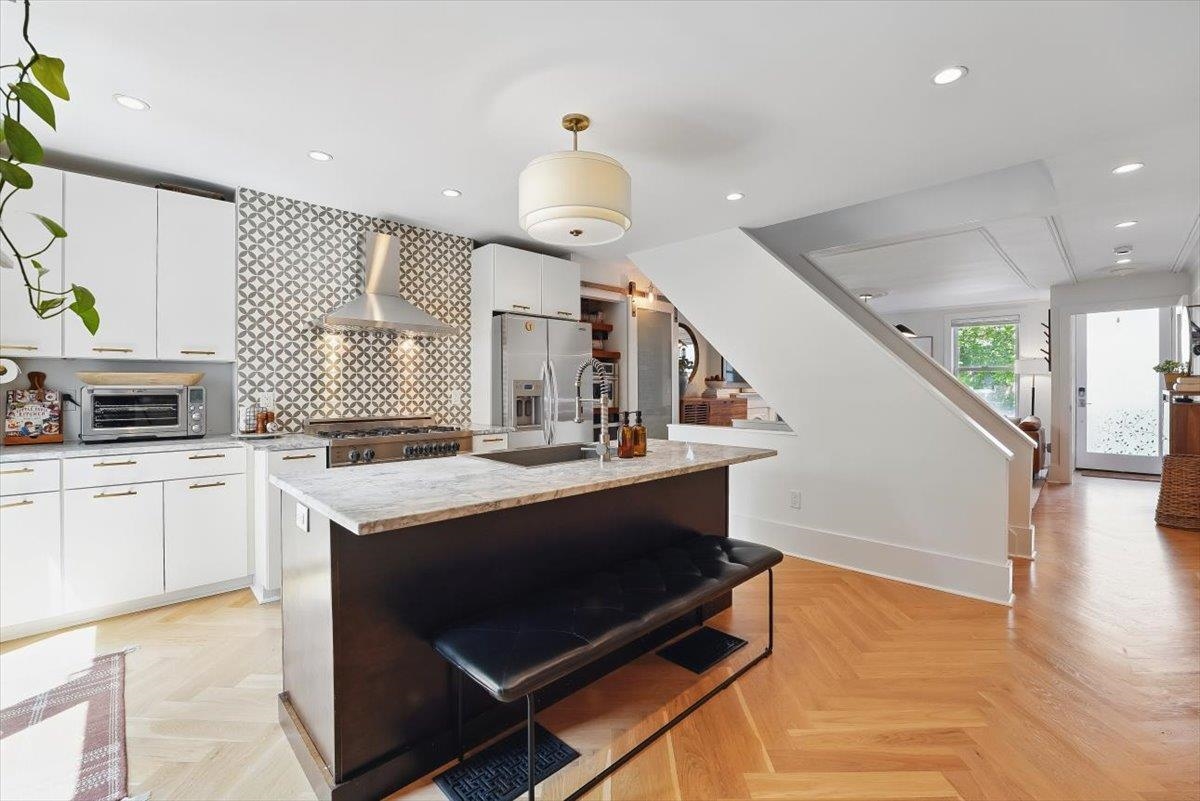 207 7th St, Hoboken, New Jersey image 4