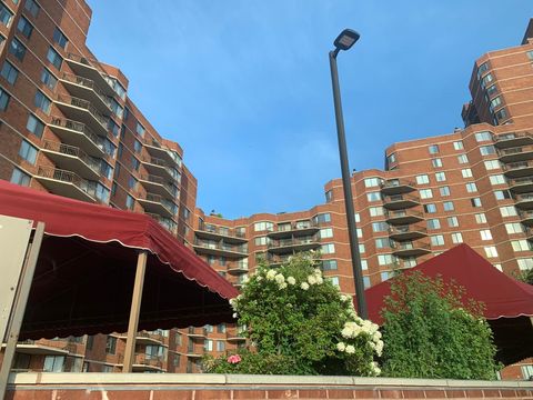 Condo For Sale - 2105 Harmon Cove Tower<br/> Hudson County, Secaucus, NJ 07094
