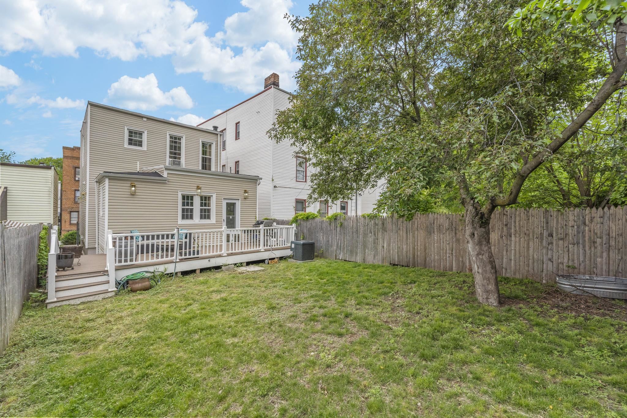 22 Belvidere Ave, Jersey City, New Jersey image 30