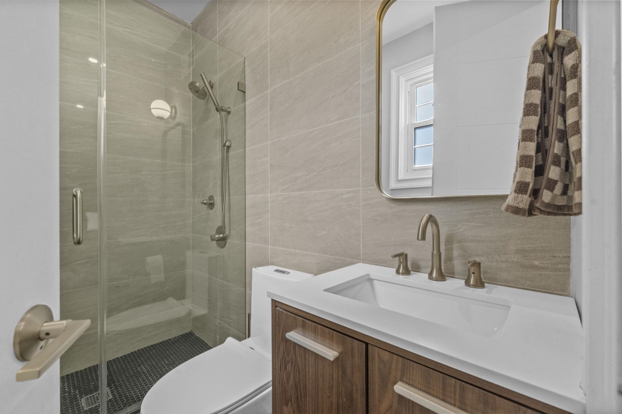 22 Belvidere Ave, Jersey City, New Jersey image 18