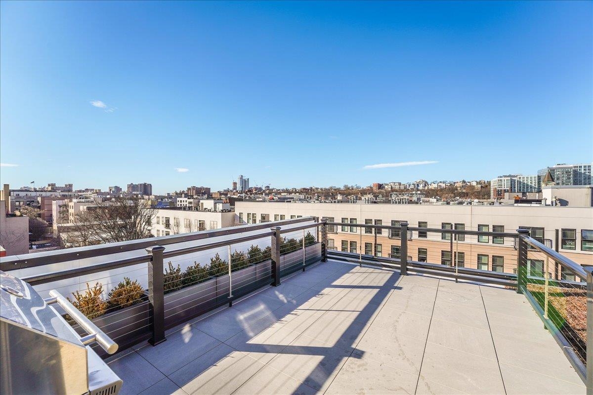 628 Grand St #2, Hoboken, New Jersey image 36