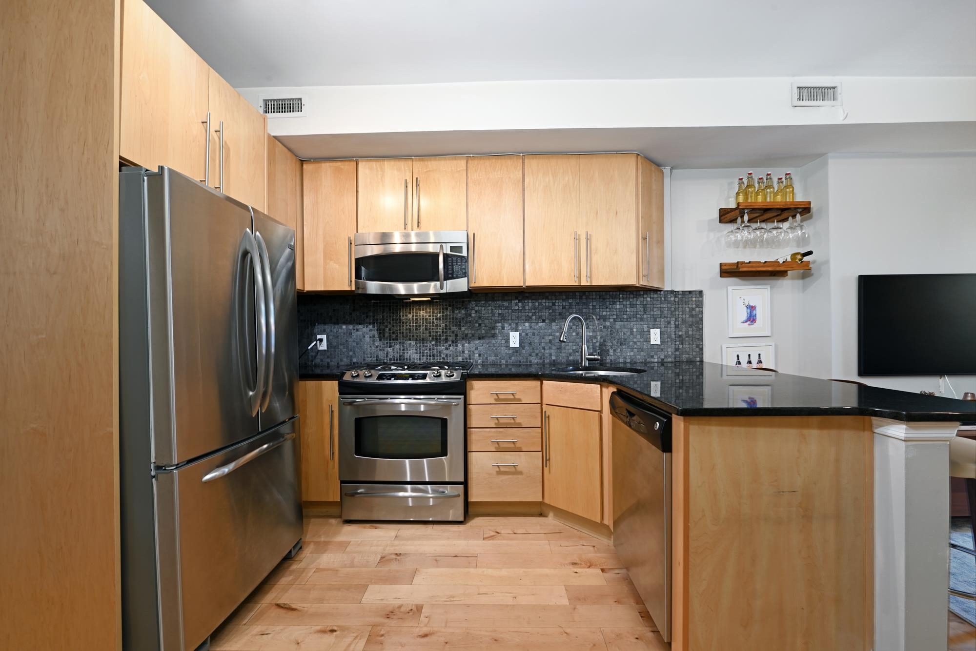 406 Grand St #3, Hoboken, New Jersey image 9