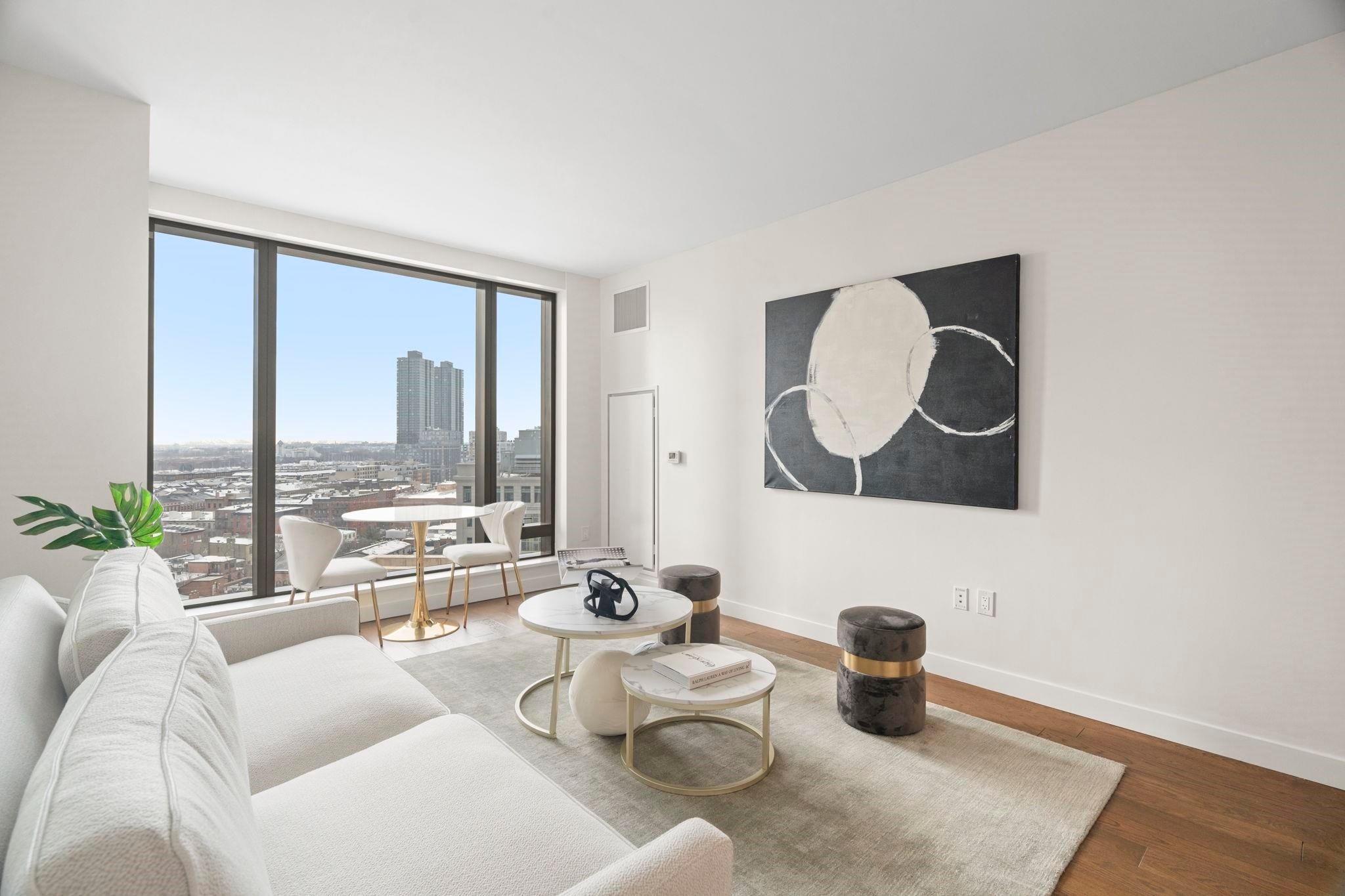 99 HUDSON ST 1103