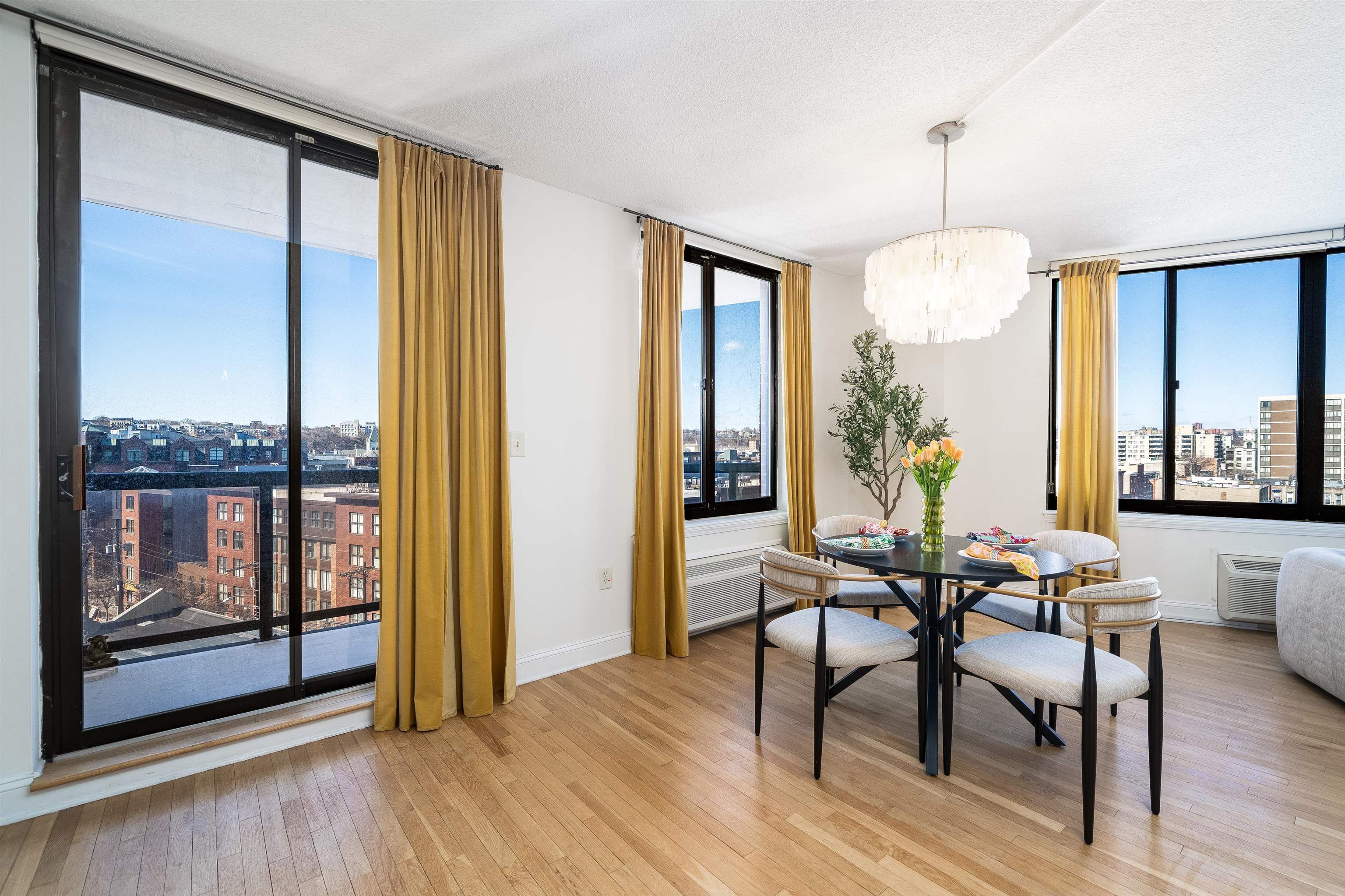415 Newark St #7D, Hoboken, New Jersey image 2