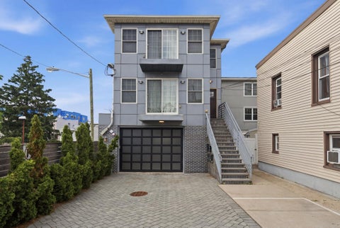 Condo For Sale - 1206 5th St #C / 3<br/> North Bergen, NJ 07047