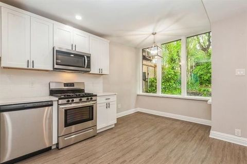 Condo For Rent - 118 Parkview Ave #1<br/> Weehawken, NJ 07086