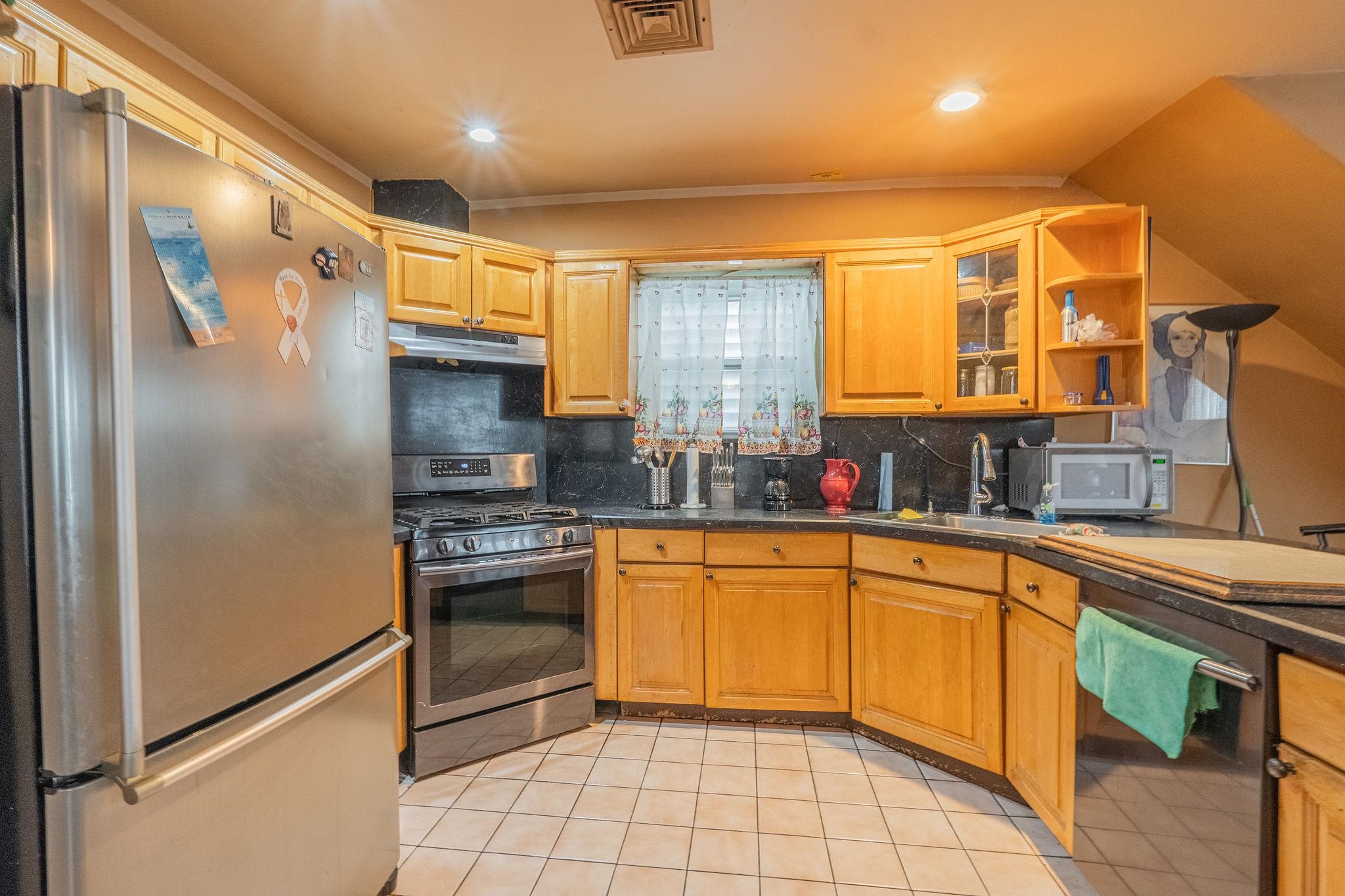 509 81st St, North Bergen, New Jersey image 15