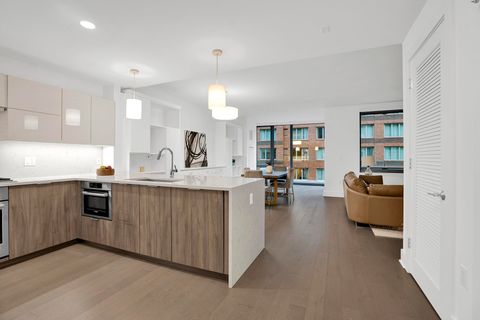 9 AVENUE AT PORT IMPERIAL 605 West New York NJ 07093