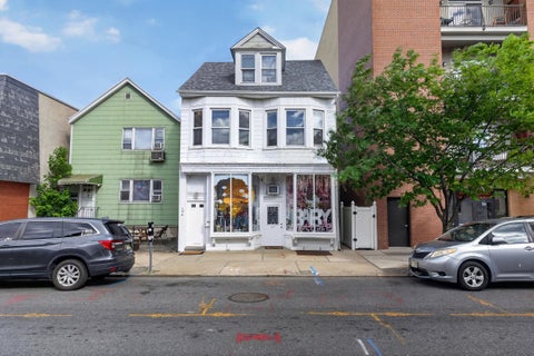 Multifamily For Sale - 196 Broadway<br/> Bayonne, NJ 07002