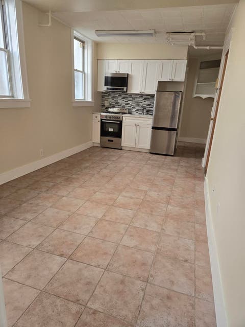 Apartment For Rent - 436 Anderson Ave #2<br/> Bergen County, Cliffside Park, NJ 07010