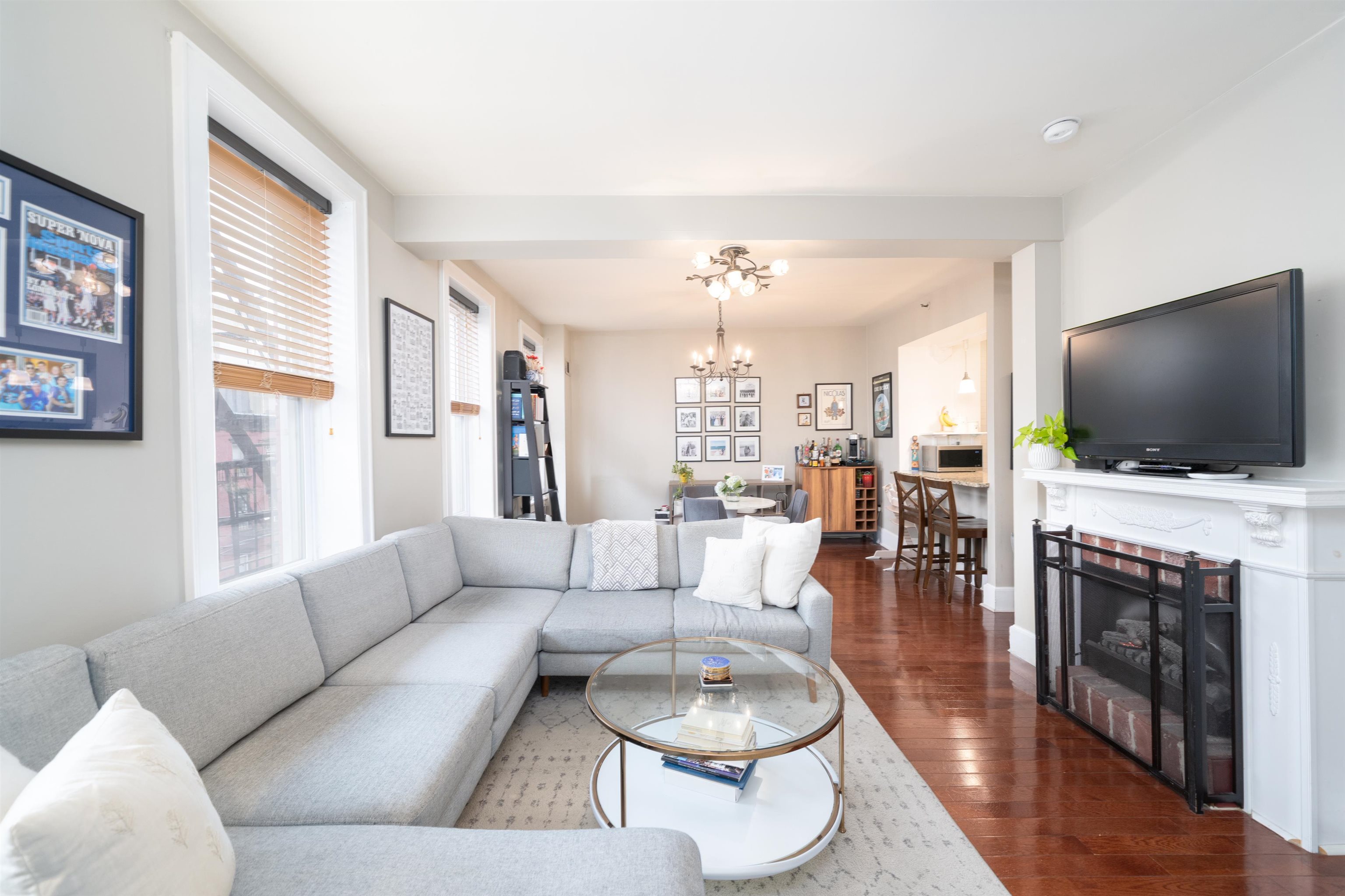215 Bloomfield St #3W, Hoboken, New Jersey image 3