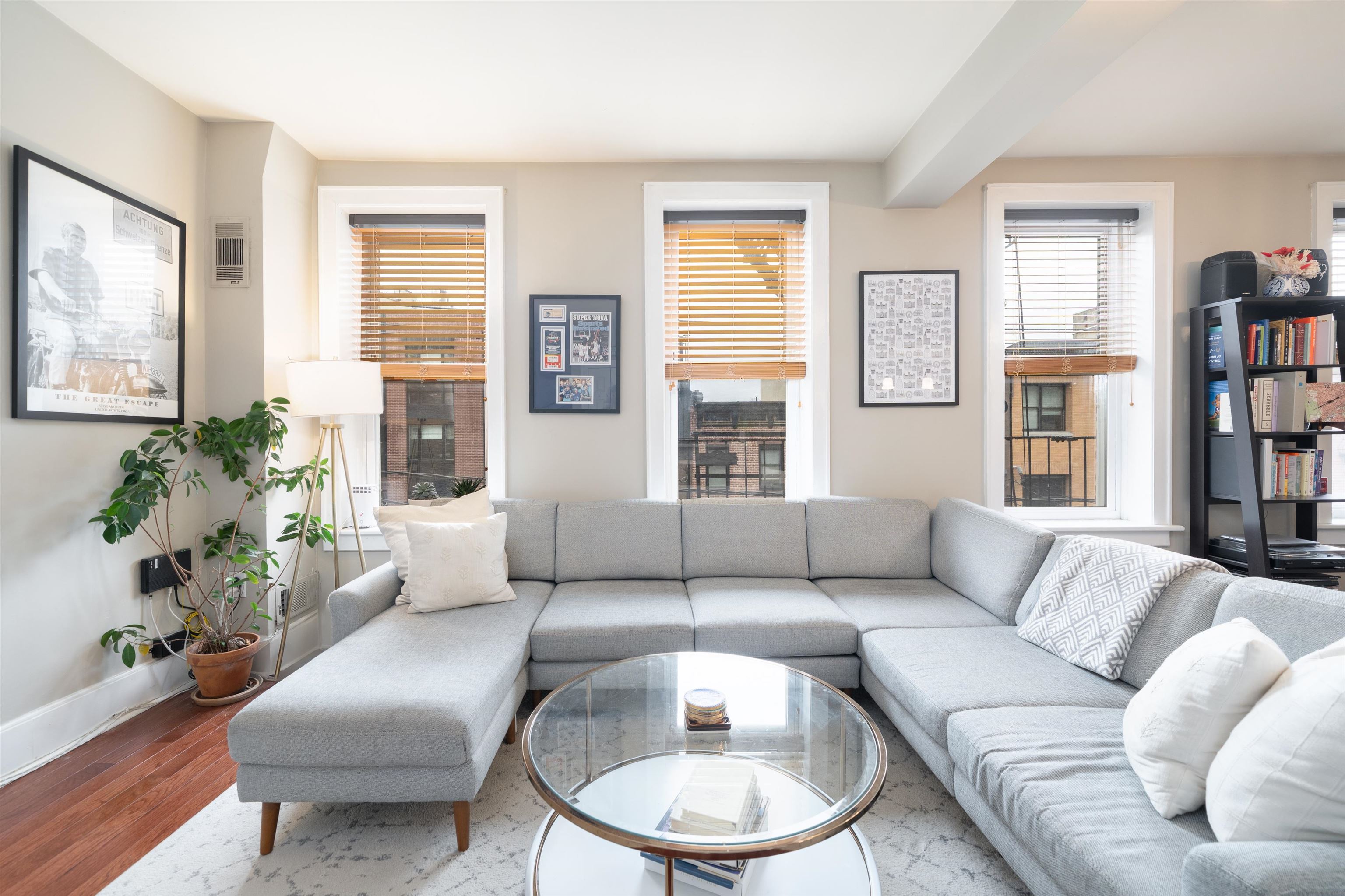 215 Bloomfield St #3W, Hoboken, New Jersey image 2