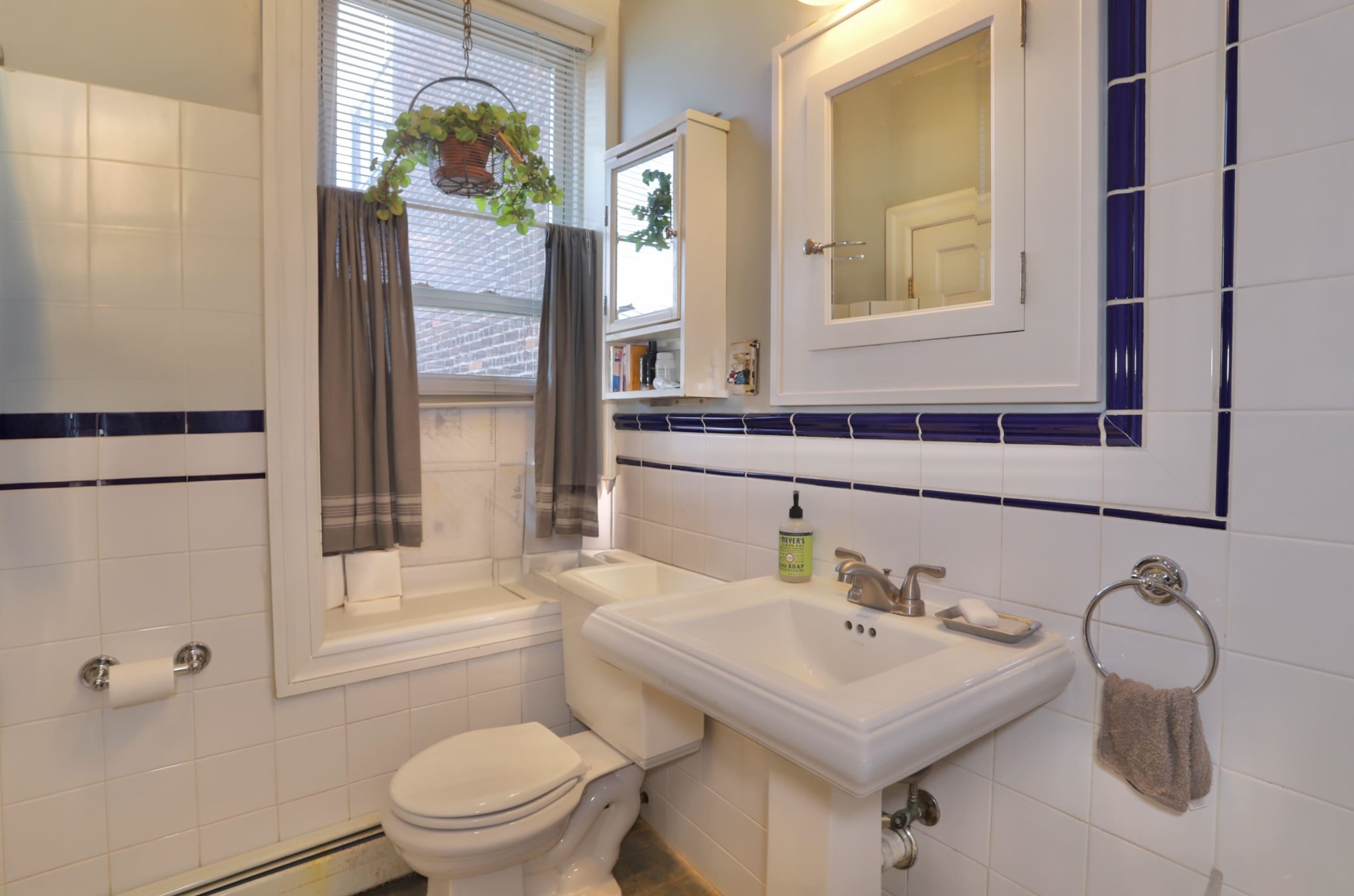 329 Adams St #4, Hoboken, New Jersey image 4