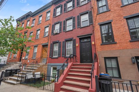 Featured picture for the property 250014674