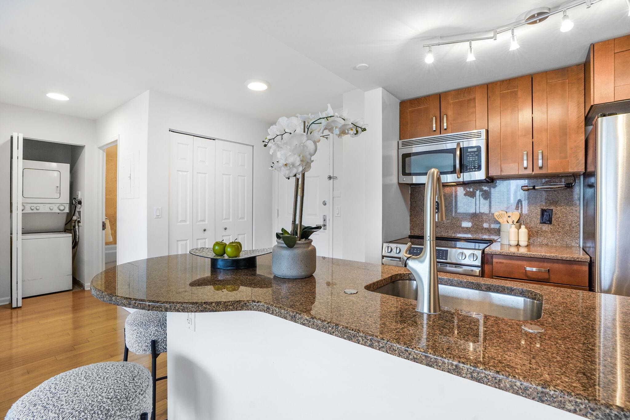 20 2nd St #1903, Jersey City, New Jersey image 10