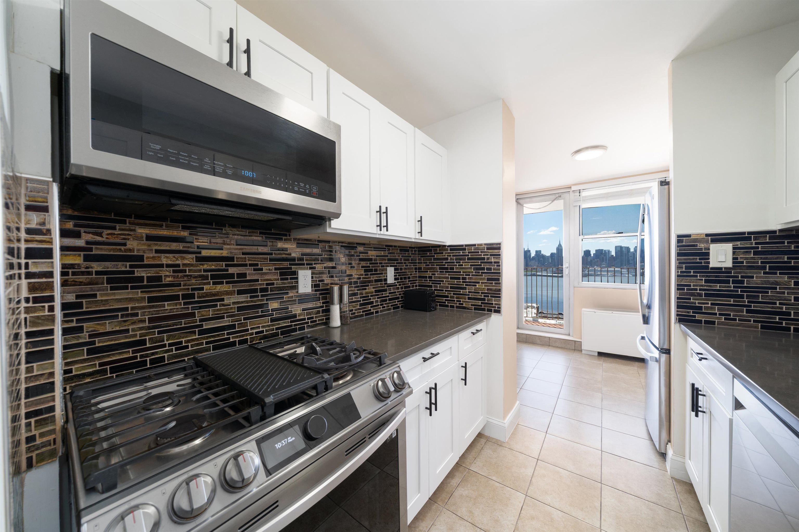 6040 Blvd East #12D, West New York, New Jersey image 6