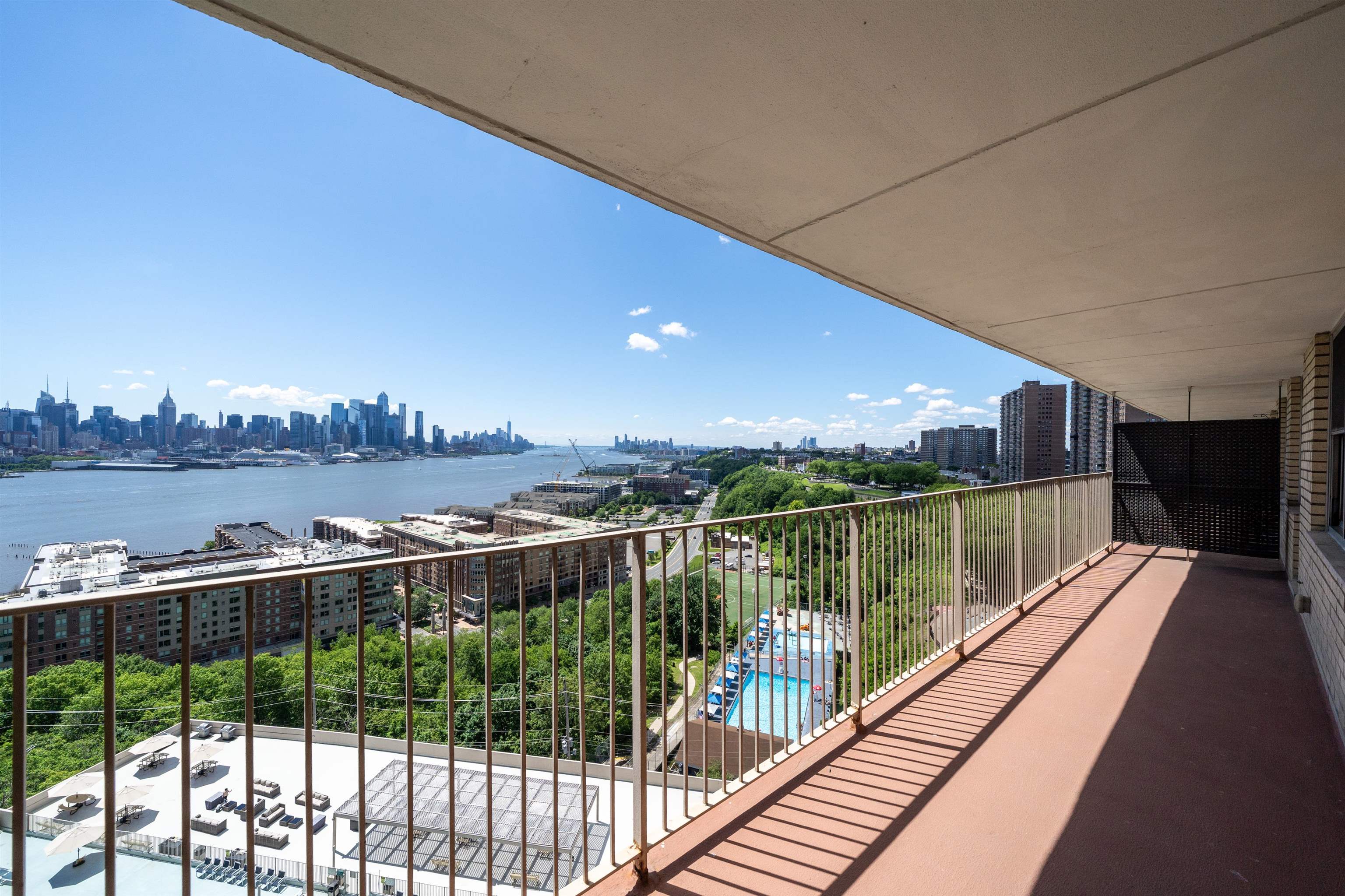6040 Blvd East #12D, West New York, New Jersey image 17