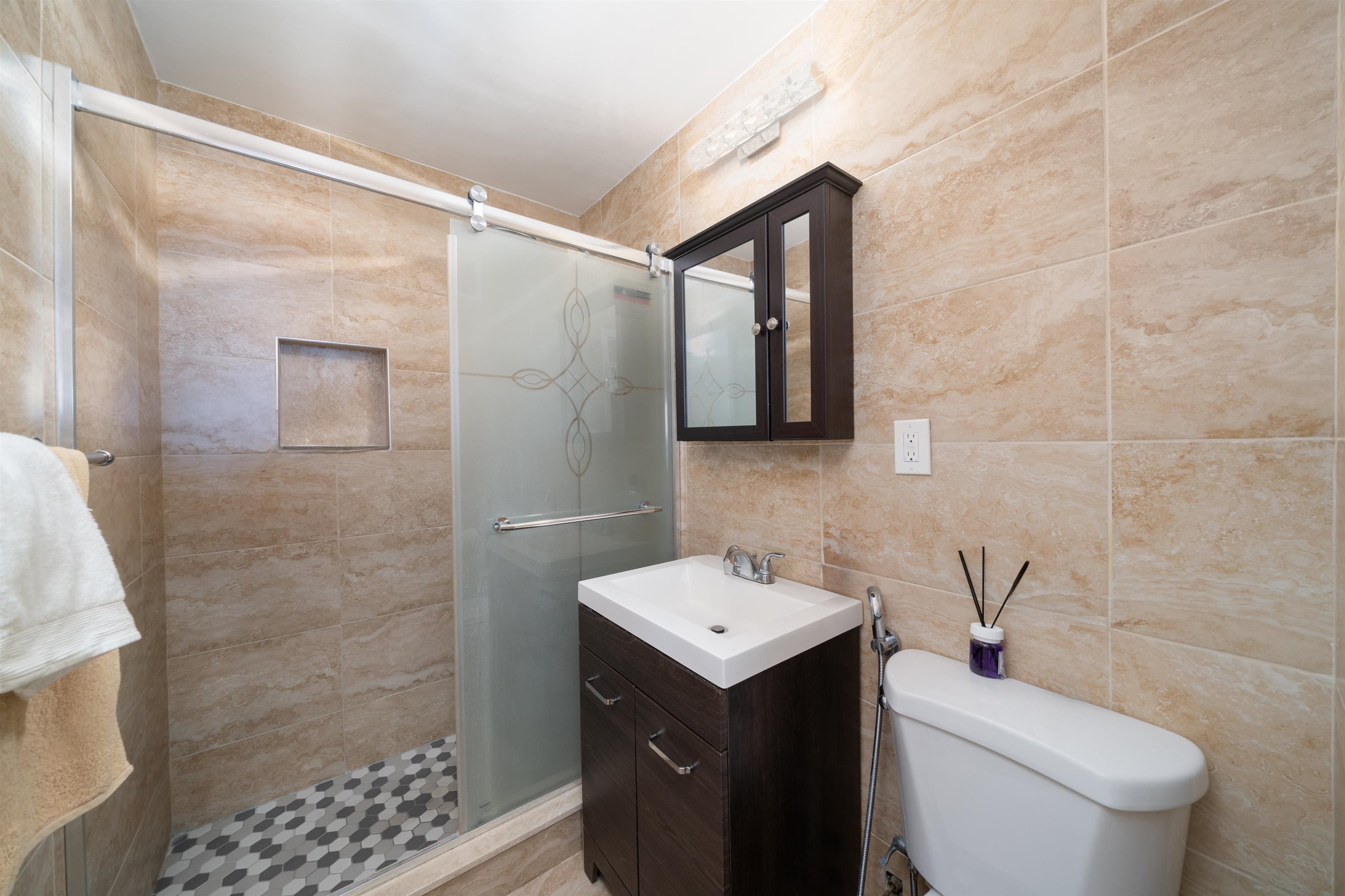 6040 Blvd East #12D, West New York, New Jersey image 14