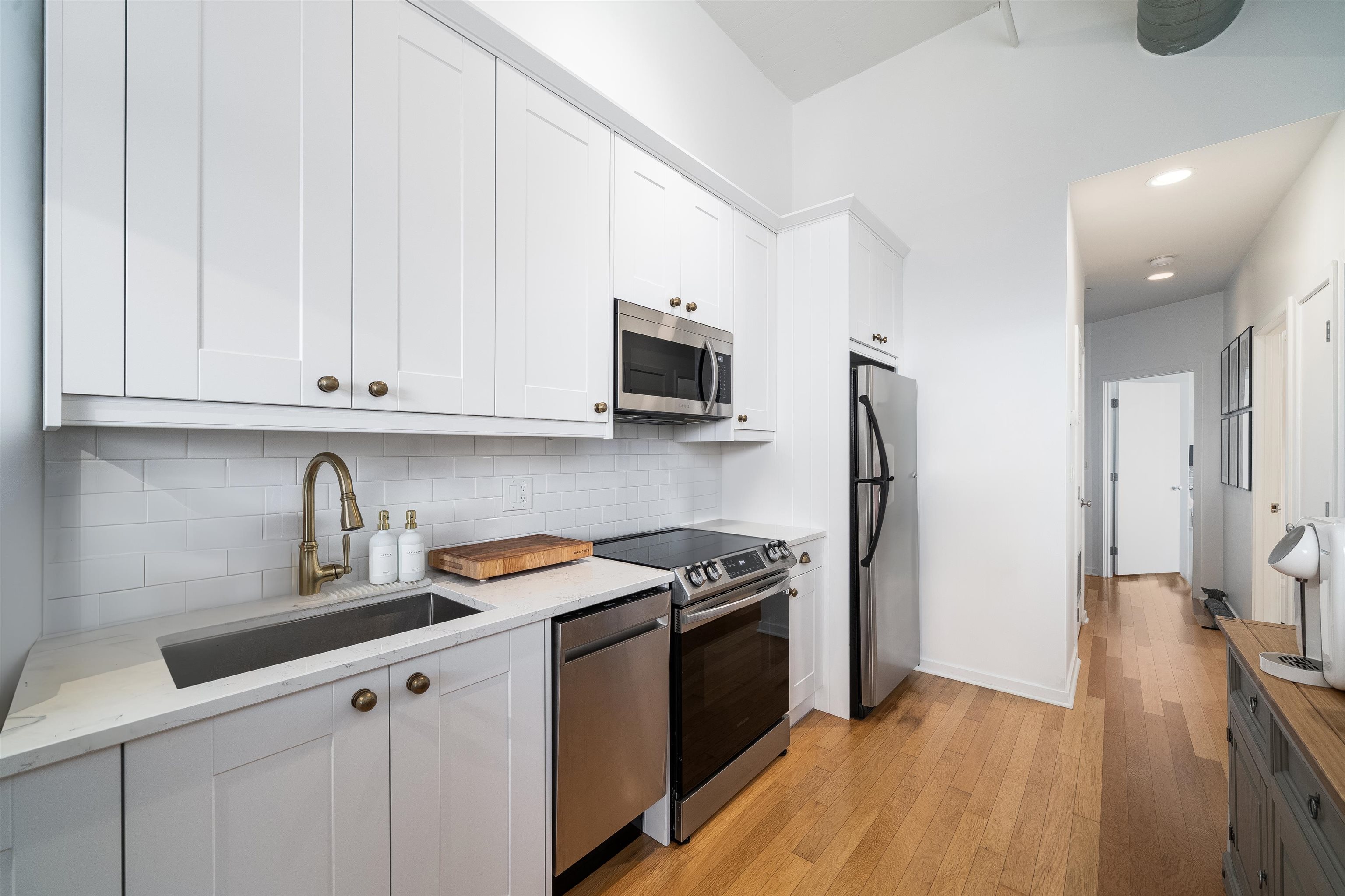 689 Luis M Marin Blvd #903, Jersey City, New Jersey image 8