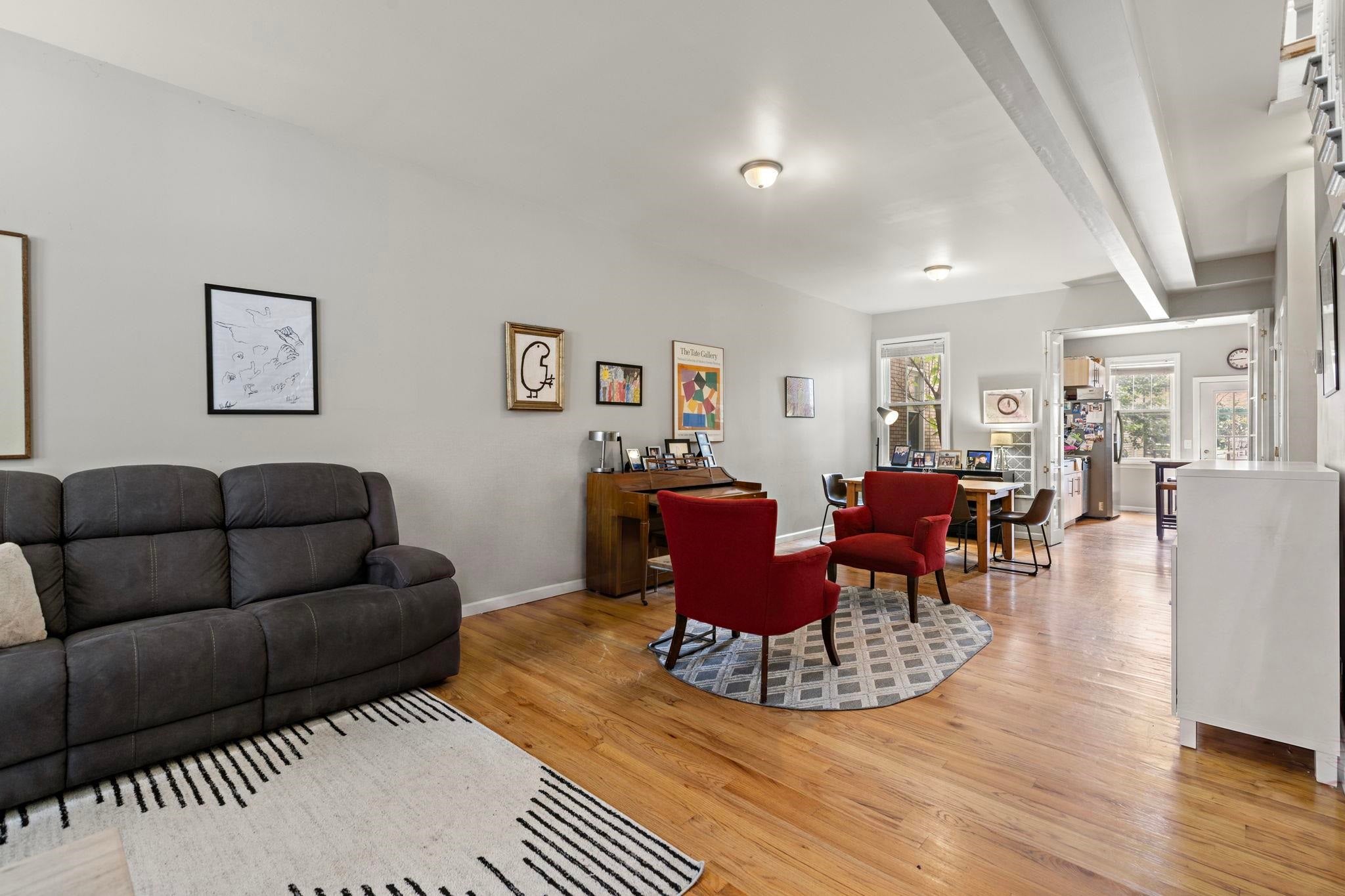 349 OGDEN AVE
