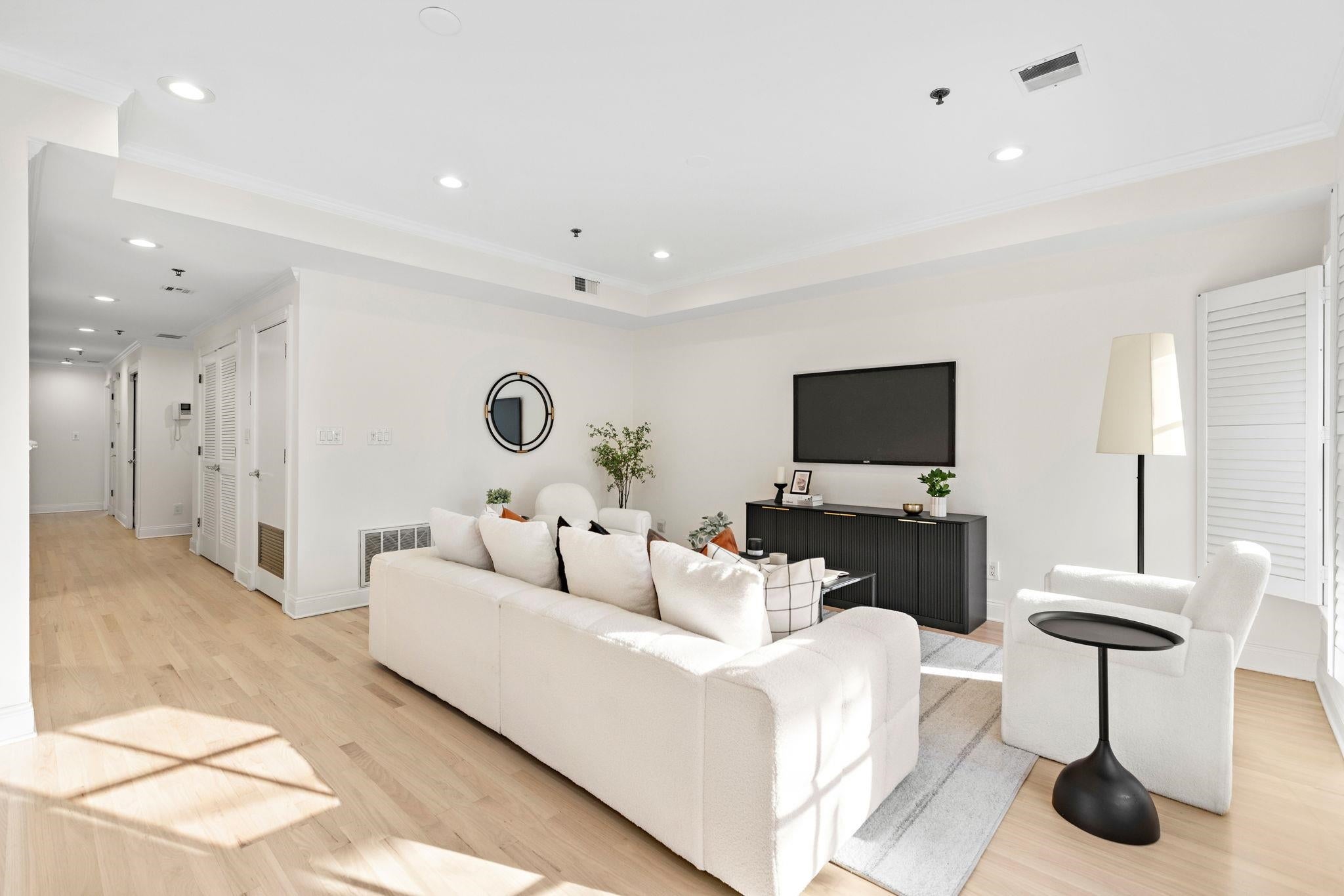 71 JEFFERSON ST 2