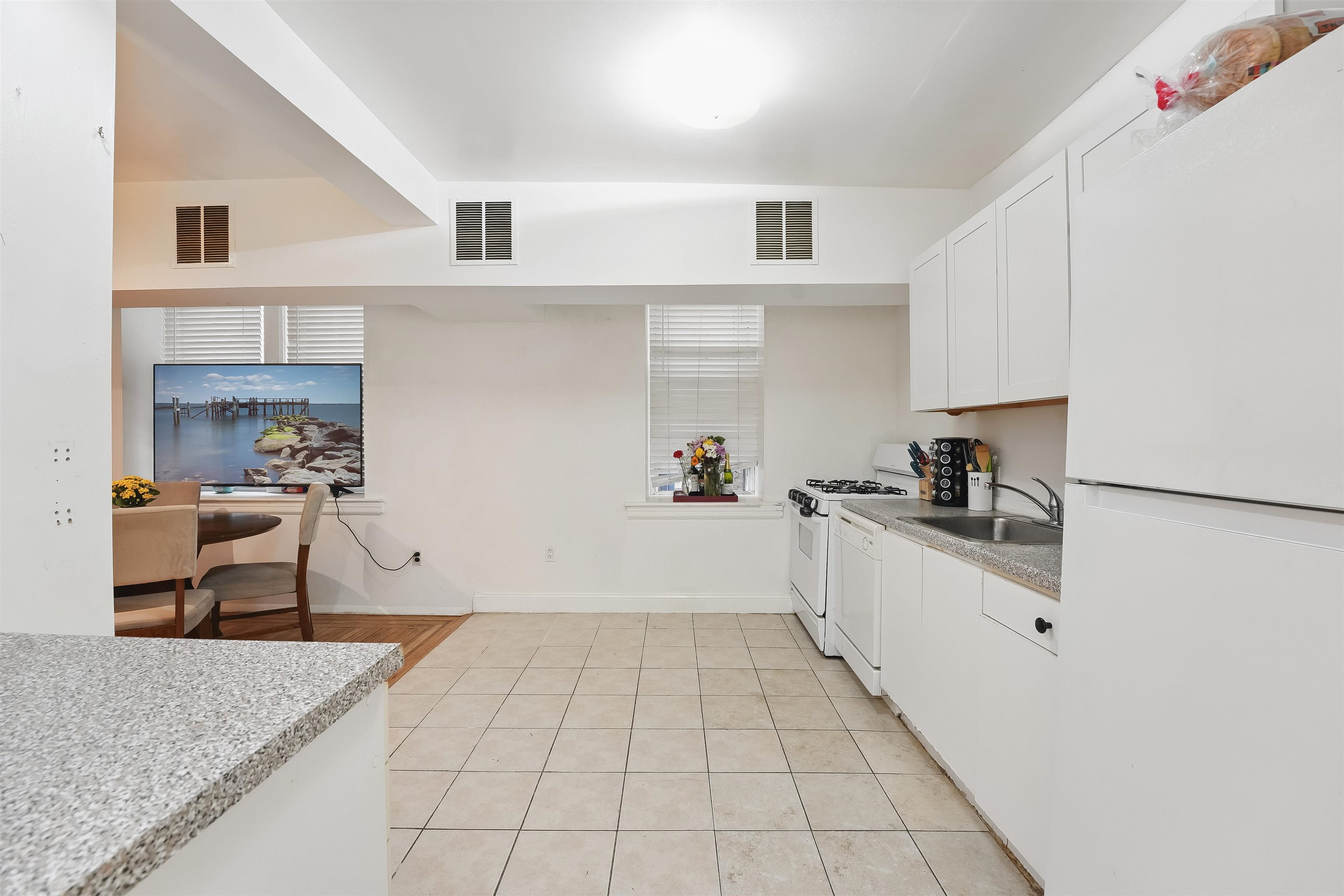 7435 Blvd East #B2, North Bergen, New Jersey image 6