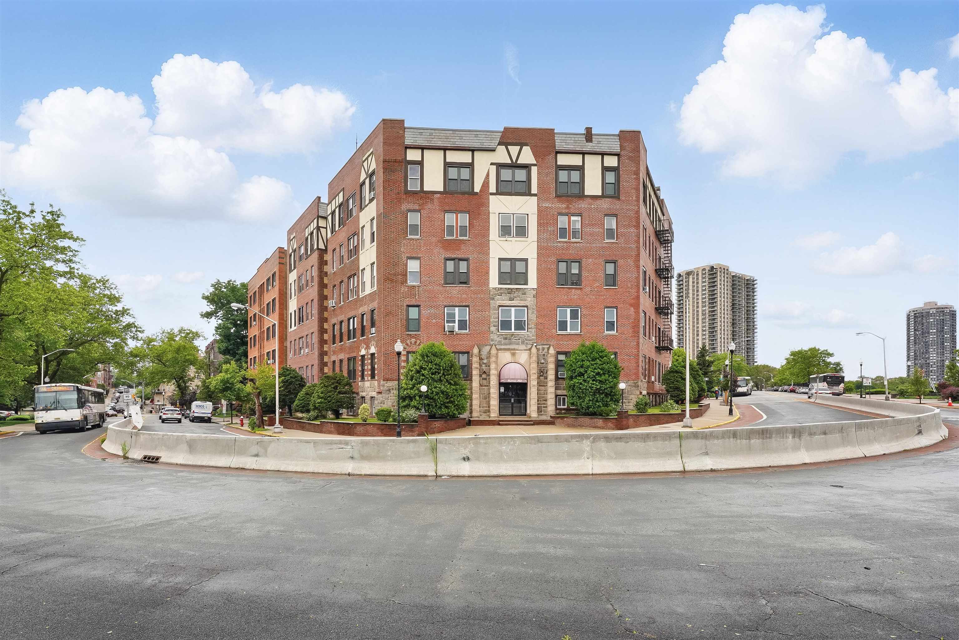 7435 Blvd East #B2, North Bergen, New Jersey image 1