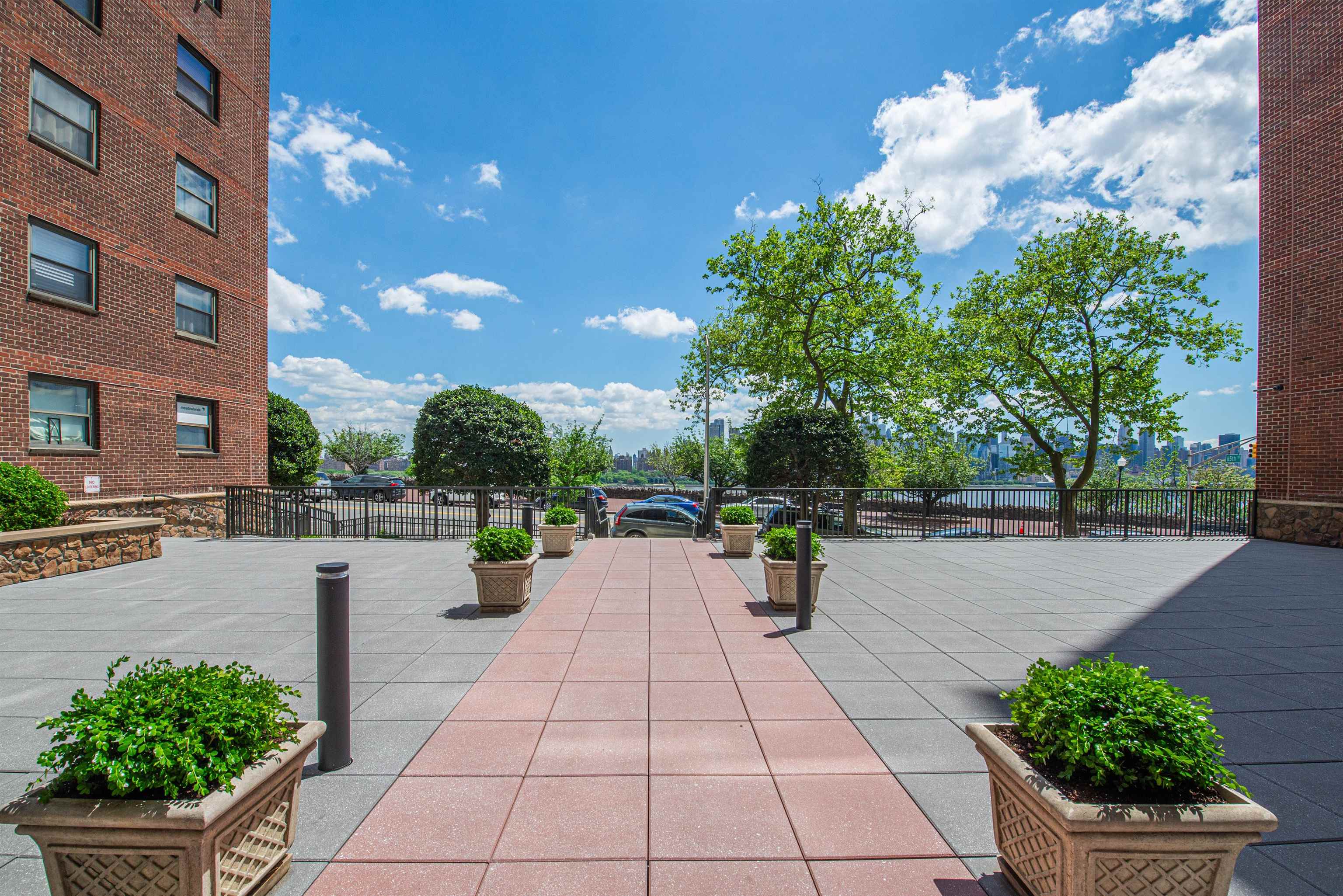 6515 Blvd East #6E, West New York, New Jersey image 22