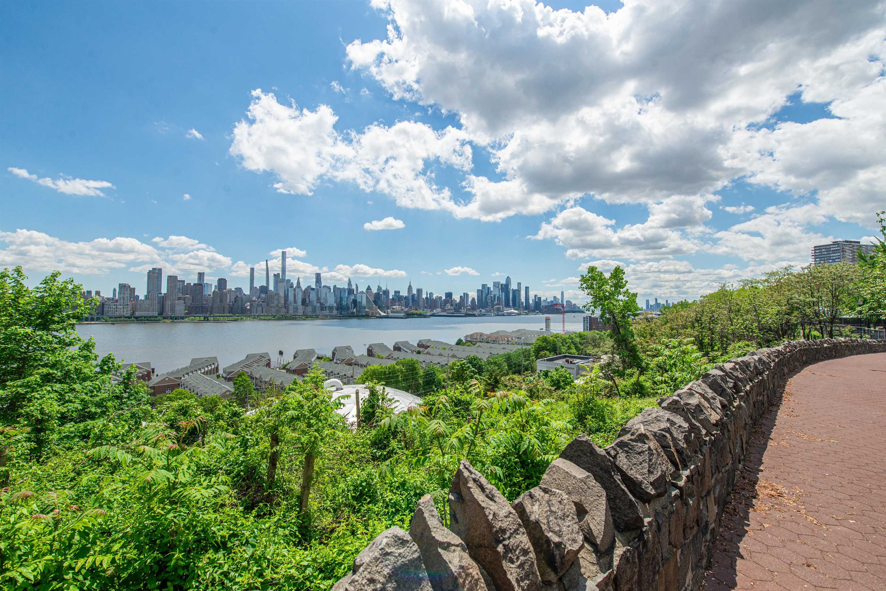 6515 Blvd East #6E, West New York, New Jersey image 24