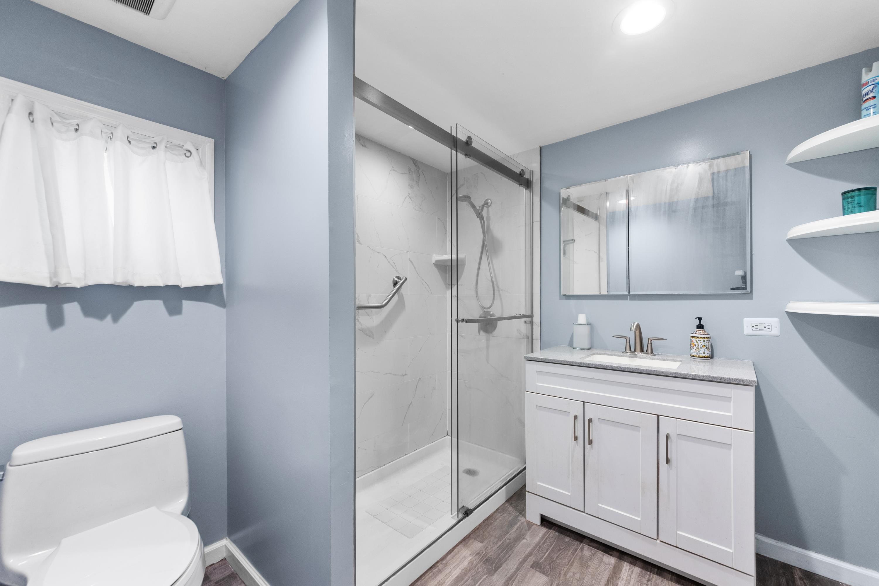 64 Silver St, Bayonne, New Jersey image 17
