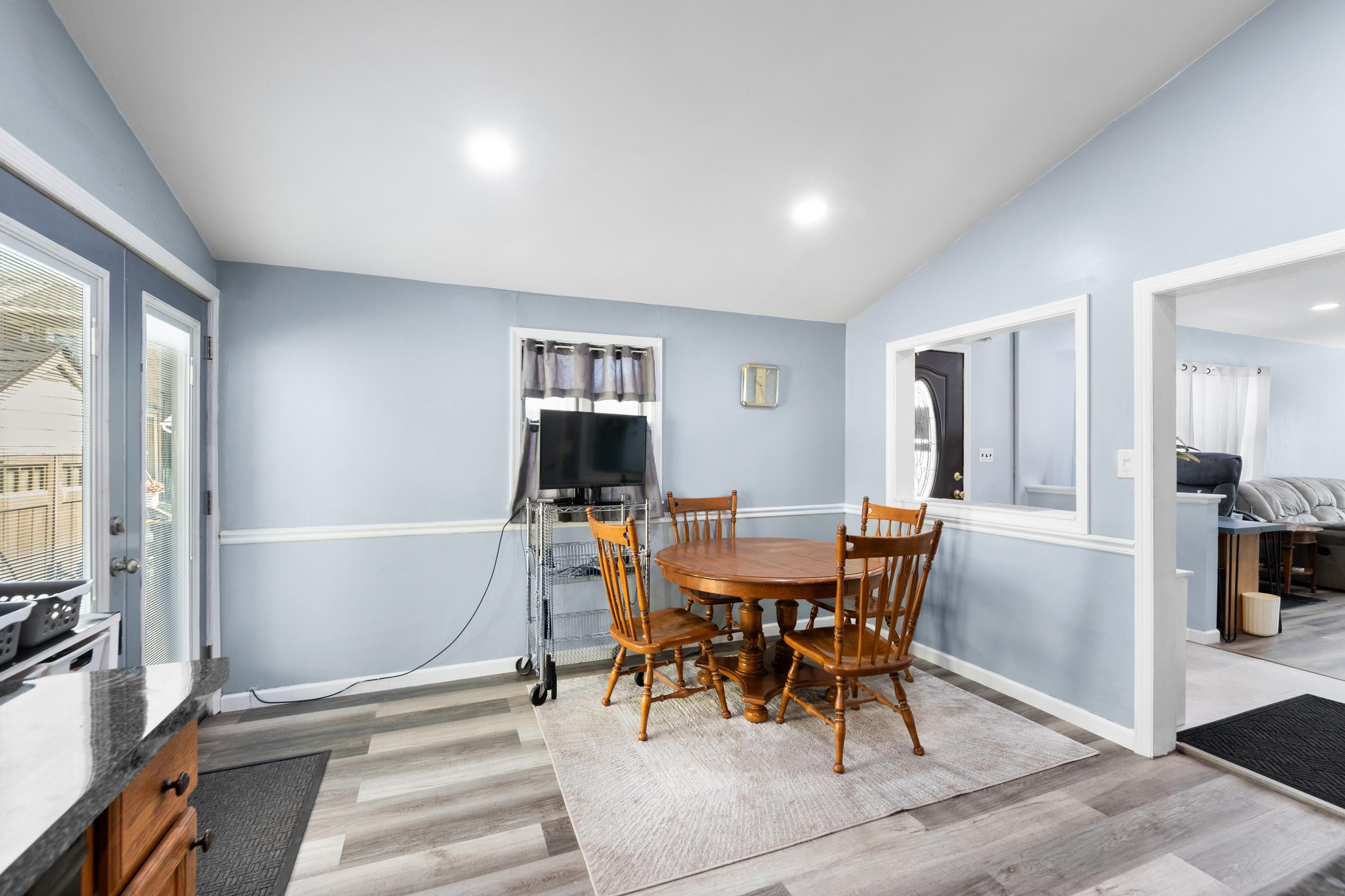 64 Silver St, Bayonne, New Jersey image 8